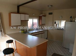 184 Pacific Ave APT C, Pacific Grove, CA 93950
