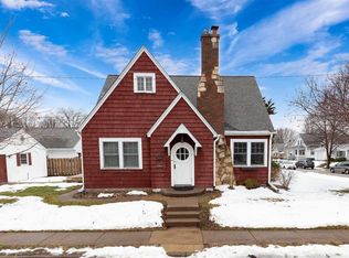 2720 Ripley St, Davenport, IA 52803