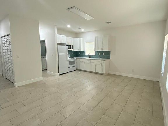 2nd image of 2594 NW 20th St #B