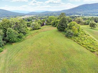 5 Stoney Ledge Rd, Williamstown, MA 01267