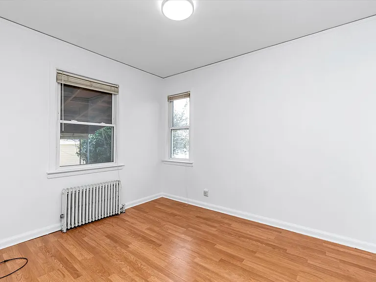 1645 New Hyde Park Dr — Photo 7