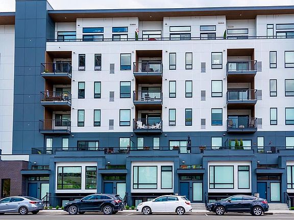 3rd image of 1215 Saint Paul St #409