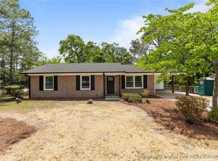 5901 Richfield Ave, Hope Mills, NC 28348