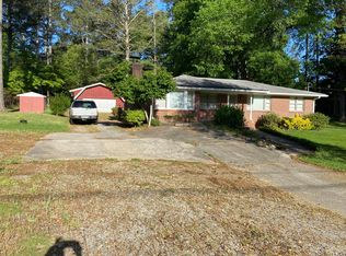 145 Austin Dr, Fayetteville, GA