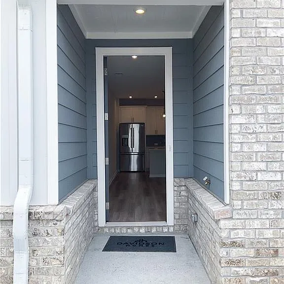 495 Crown Dr — Photo 3