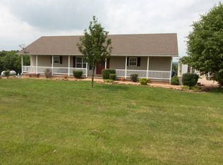 7915 Bellhouse Ln, Walnut Grove, MO 65770