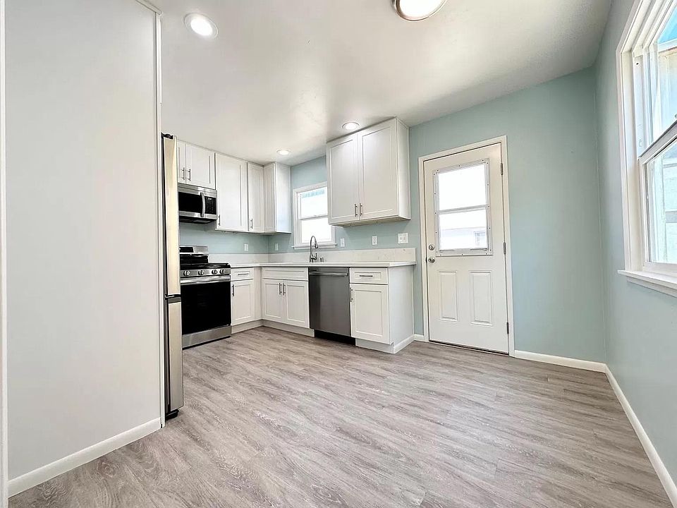 1st image of 4844 Santa Cruz Ave