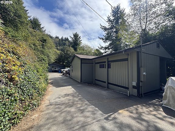 2nd image of 98228 Tuttle Ln