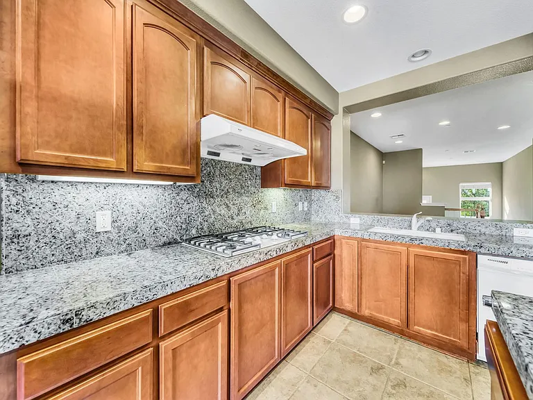 48954 Woodgrove Cmn — Photo 7