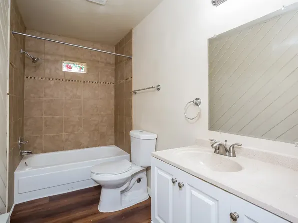 325 S Pine St, Batesburg, SC 29006