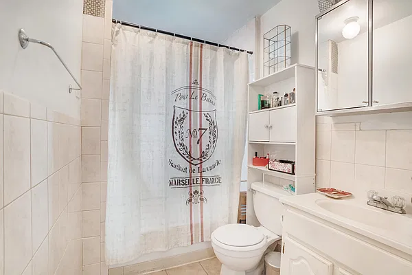 Rented by Twyford Real Estate | media 14