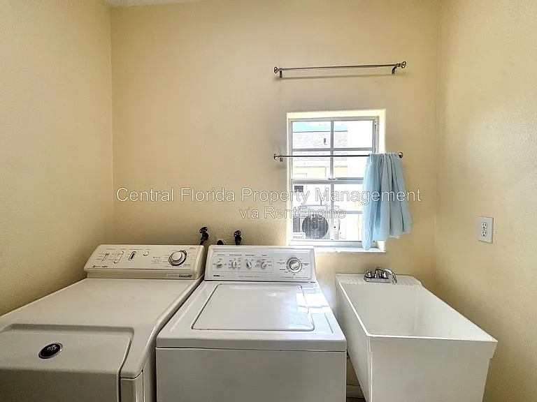 140 Moss Ln — Photo 22