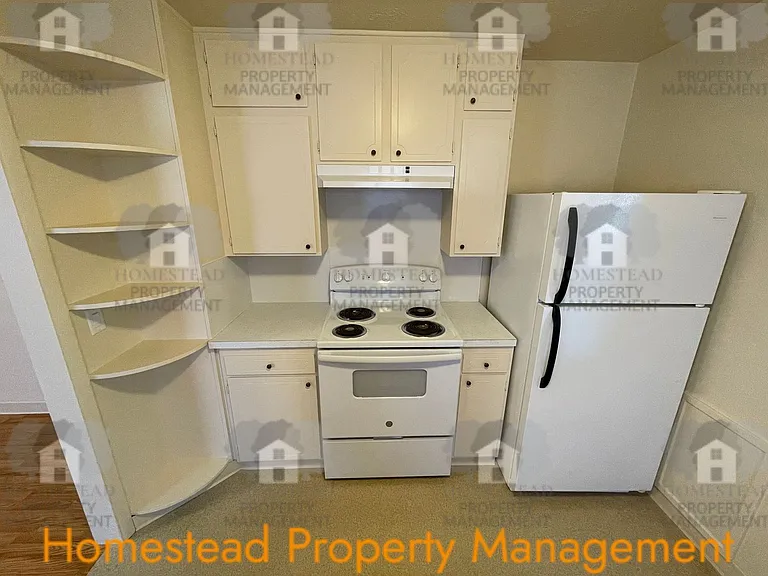 287 SE Ash St — Photo 8
