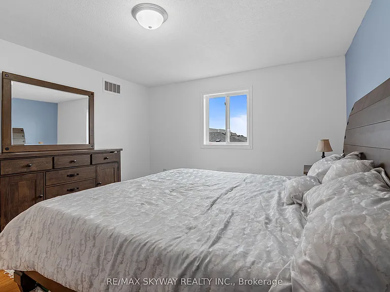 116 Severn Dr — Photo 20
