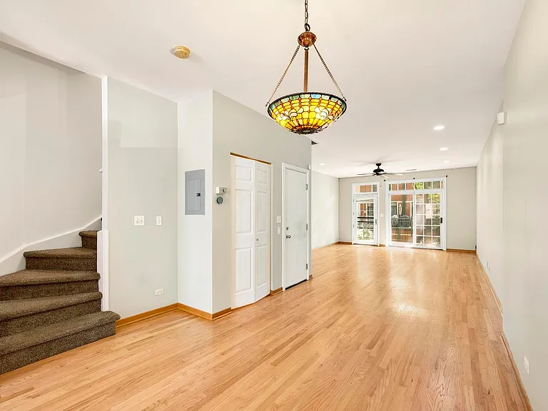 1812 S Dearborn St #12 — Photo 3