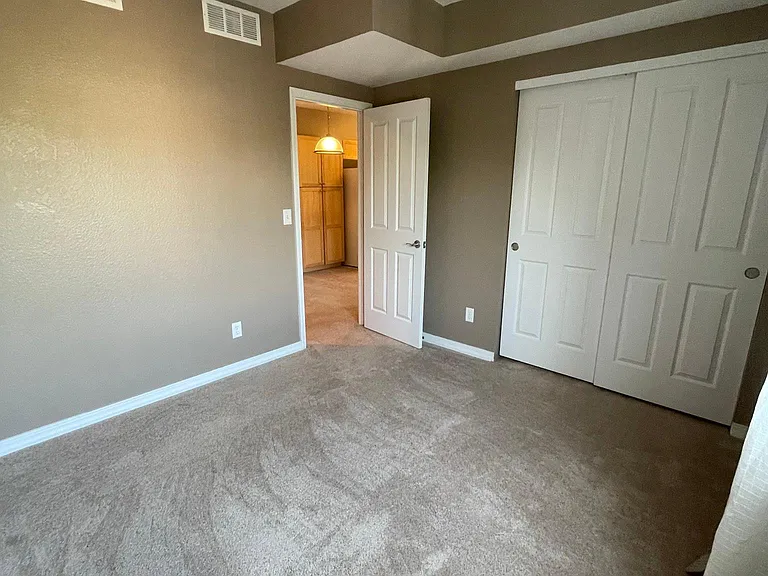 14300 Waterside Ln #D5 — Photo 27