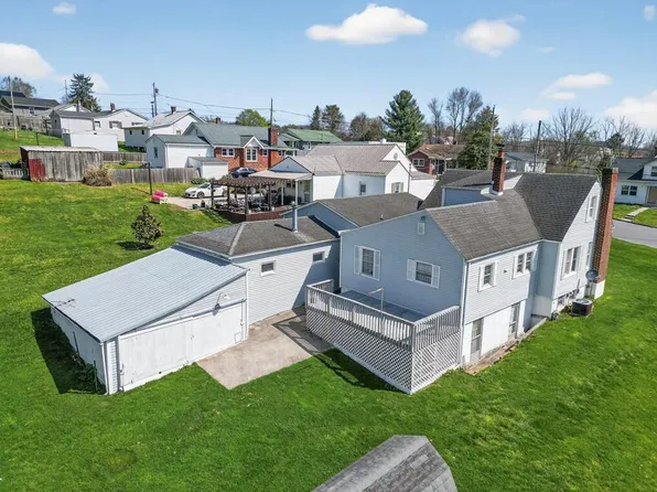642 Goolsby St, Marion, VA 24354