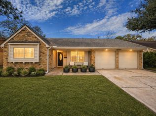 4415 Grass Valley St, Houston, TX 77018