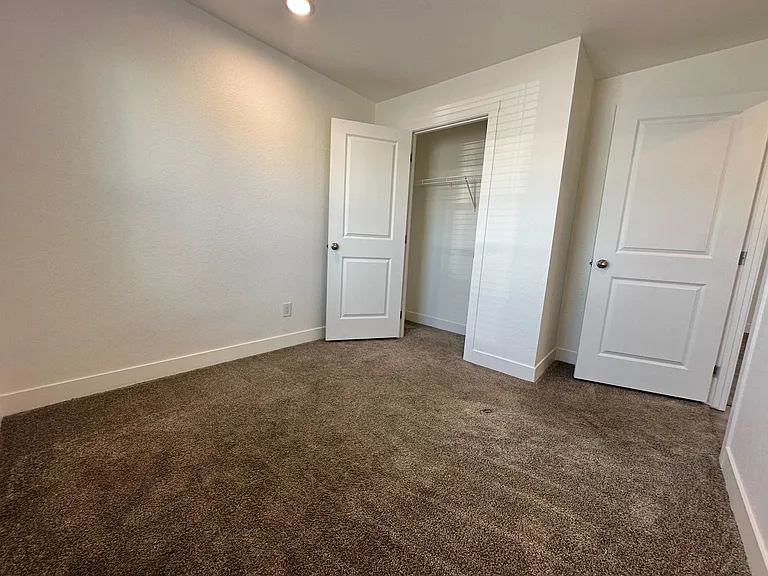 2060 N Ctr #432 — Photo 34