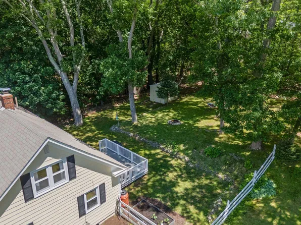 15 Oakwood Road, Cape Elizabeth, ME 04107