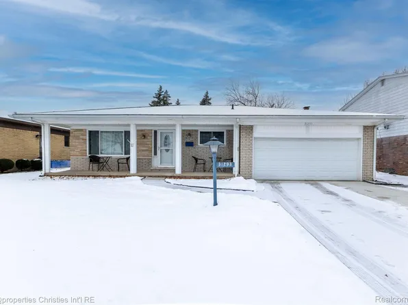 31293 Desmond Dr, Warren, MI 48093