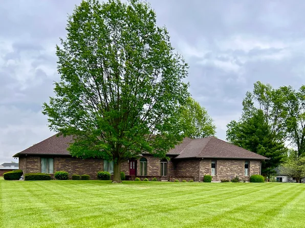 899 E Rea St, Marshall, MO 65340