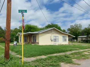 1809 Brodbent Ave, Del Rio, TX 78840