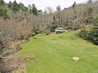 9340 Cullowhee Mountain Rd, Cullowhee, NC 28723