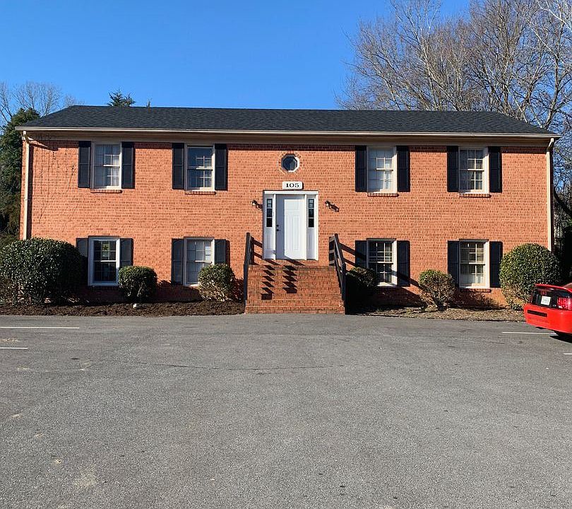 1st image of 105D Daniel St
