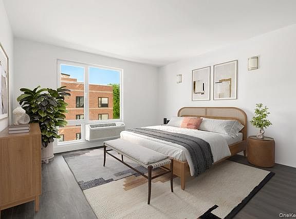 2nd image of 3436 Kingsbridge Ave APT 4B