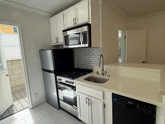 5th image of 3742 Motor Ave #12317