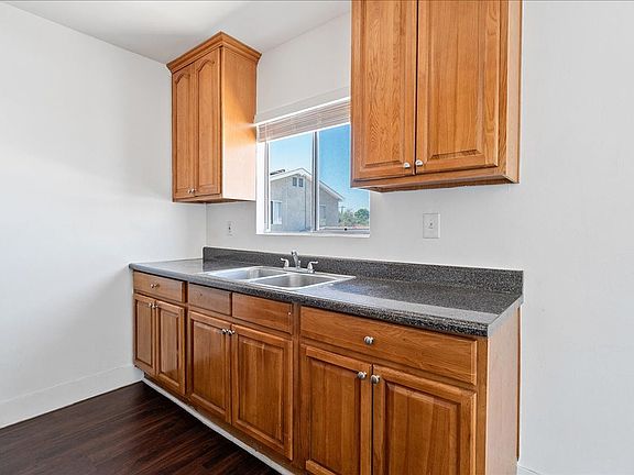 4th image of 10920 S Osage Ave Unit 12