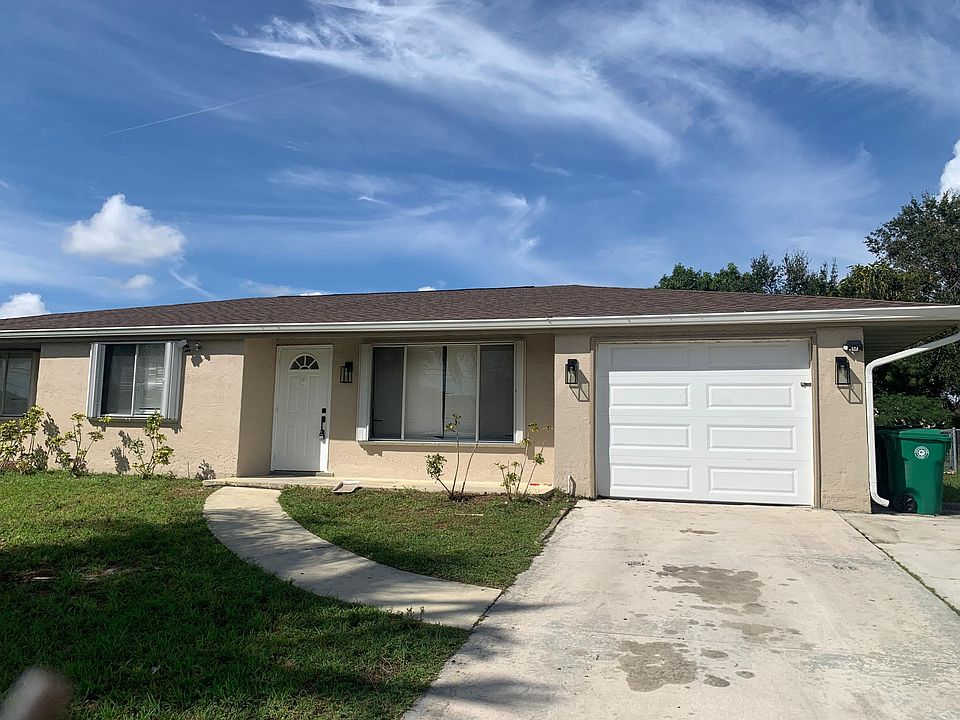 1st image of 445 SW Tulip Blvd