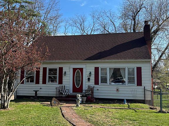 2nd image of 3804 Greenway Rd