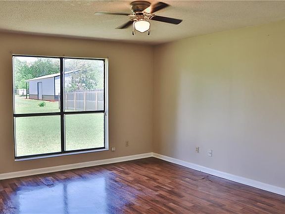 4th image of 1512 Lisa Ln