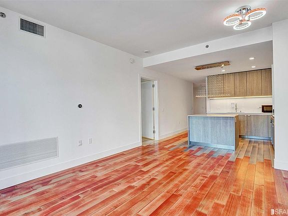 4th image of 318 Main St Unit 7D