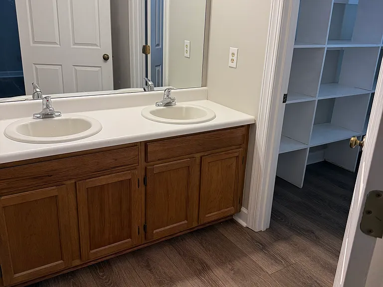 2029 Hearthwood Ct — Photo 43