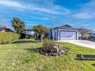 581 Arbour Ln, Hollister, CA