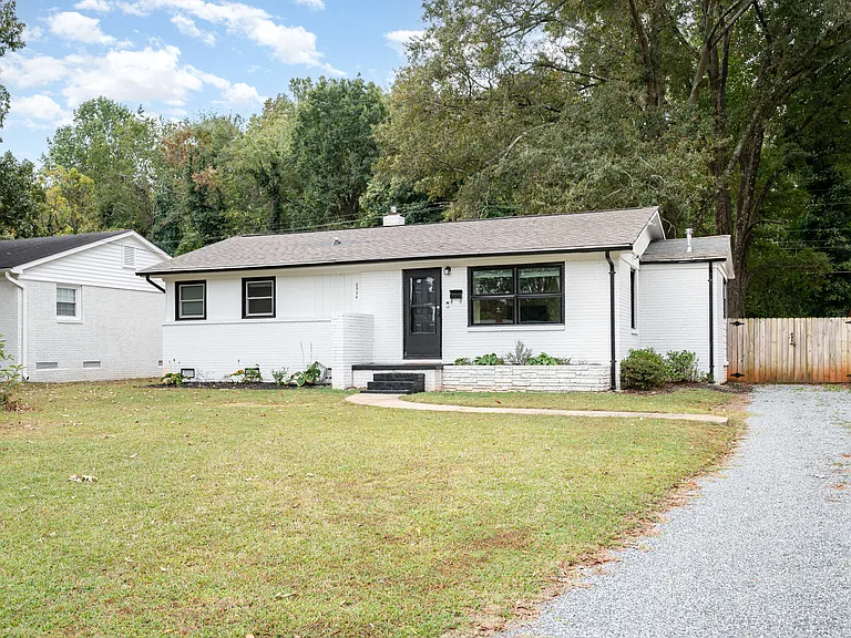 2954 Enfield Rd — Photo 1