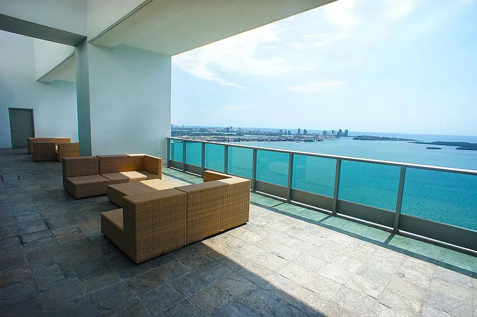2 bed, 1460 sqft, $5,400 — Photo 2