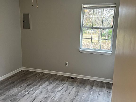4th image of 416 Shelby St #B