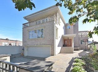 6424 Asquith Cres, Rego Park, NY 11374