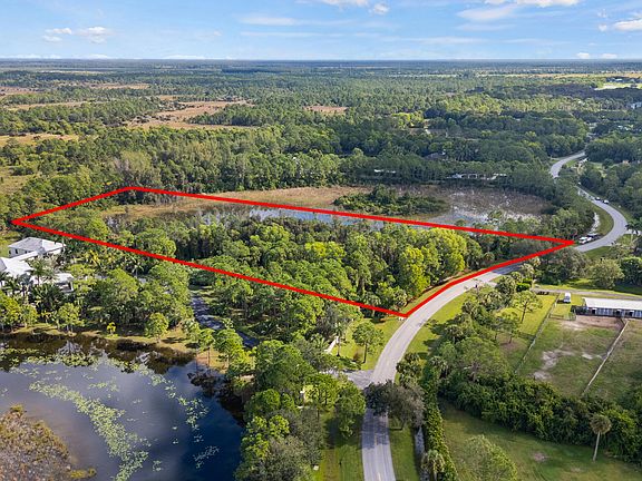 4th image of 2524 SE Ranch Acres Circle
