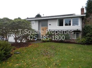 1035 8th Ave N, Edmonds, WA 98020