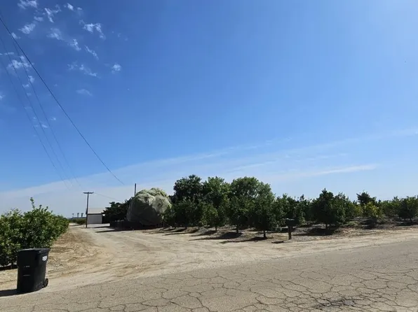 17174 E Floral Ave, Reedley, CA 93654