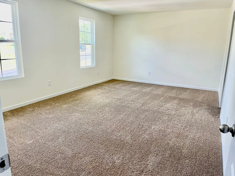 948 Brentwood Park Ln — Photo 15