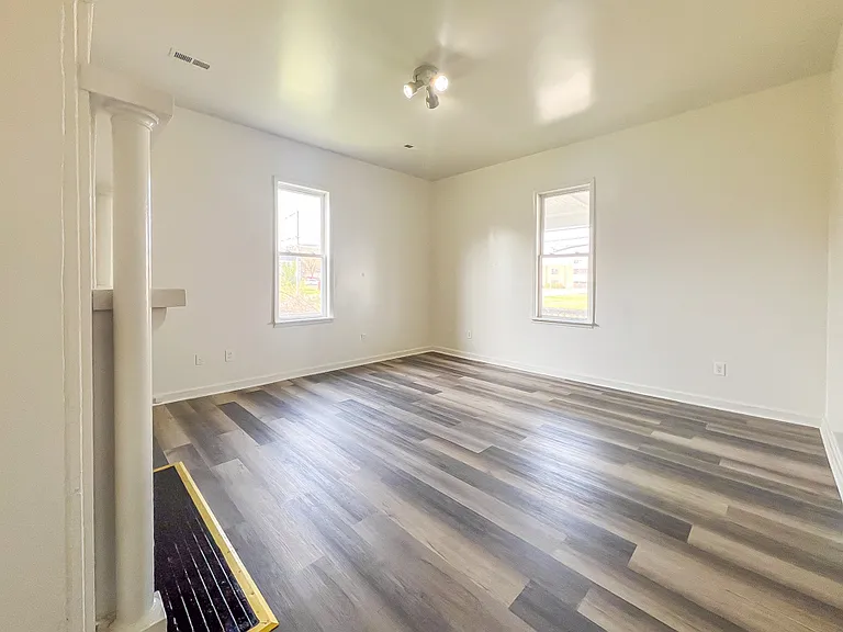 608 Halifax St — Photo 6