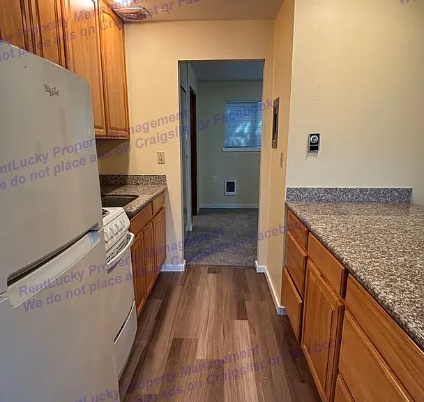 2484 Dexter Ave N #1-8 — Photo 7