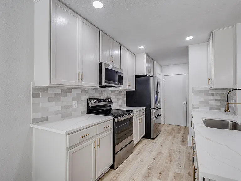 3304 Teasbend Ct — Photo 22