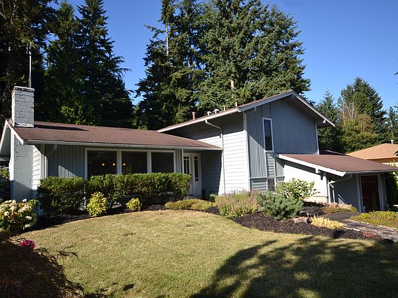 5th image of 12810 NE 32nd St